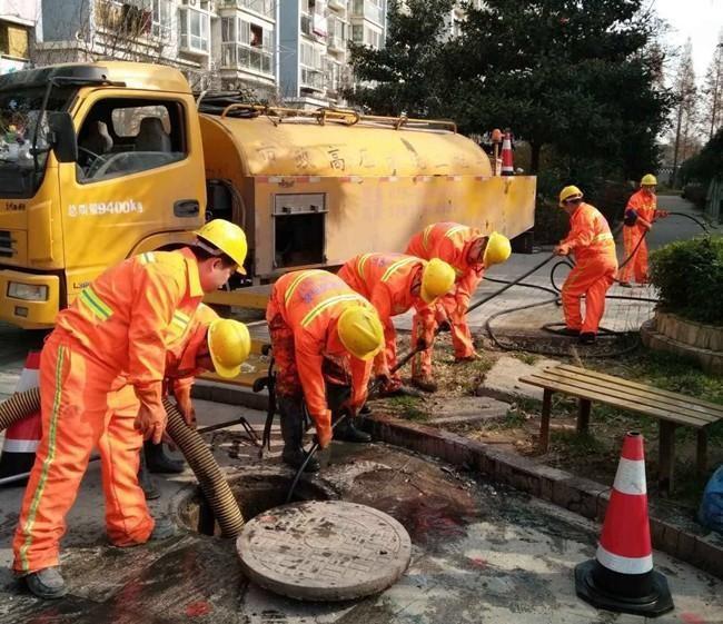 九真镇市政管道清淤