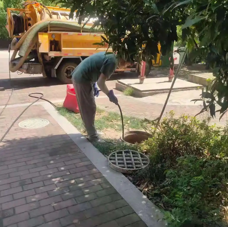 九真镇市政排污管道清淤疏通——专业团队，让您全程省心！